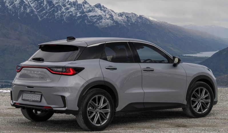 Lexus LBX Class pieno