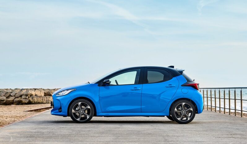 Toyota Yaris Active pieno