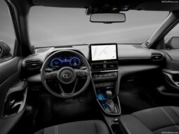Toyota Yaris Cross pieno