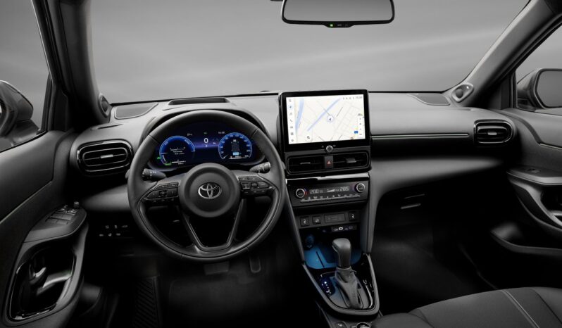 Toyota Yaris Cross pieno
